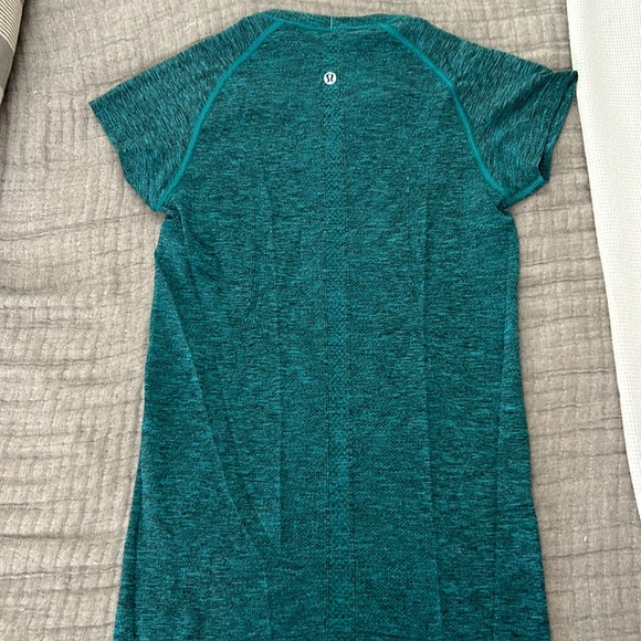 Lulu Swiftly Tech short sleeve crew - Picture 3 of 4
